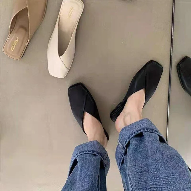 Big Size Flat Slippers 2023 Summer Women Flat Casual Shoes Outdoor Square Toe Shoes Fashion Slip on Mules Beach Ladies Slippers