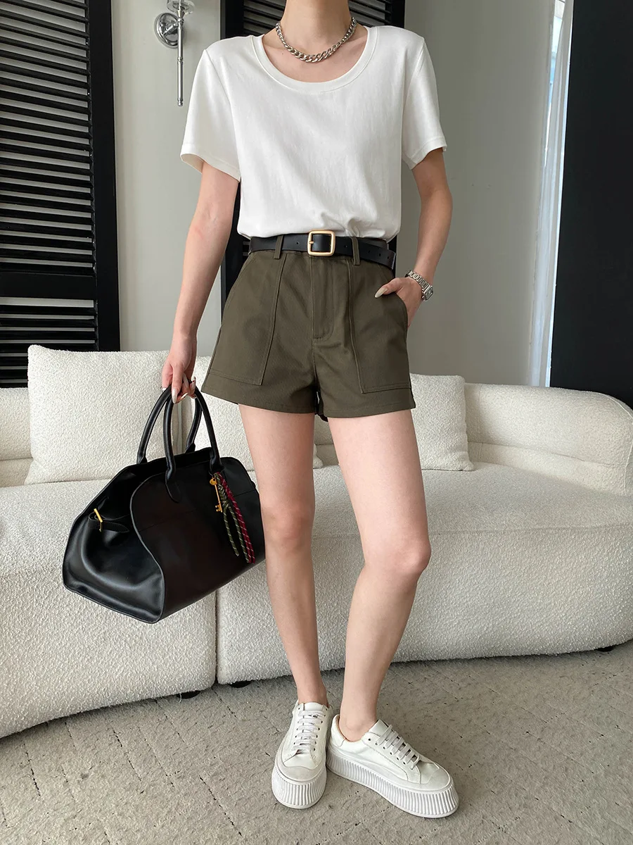Frühlings- und Sommer-Damen-Shorts in Unifarben mit hoher Taille, weitem Bein und großen Taschen im Workwear-Stil. – Detail 30