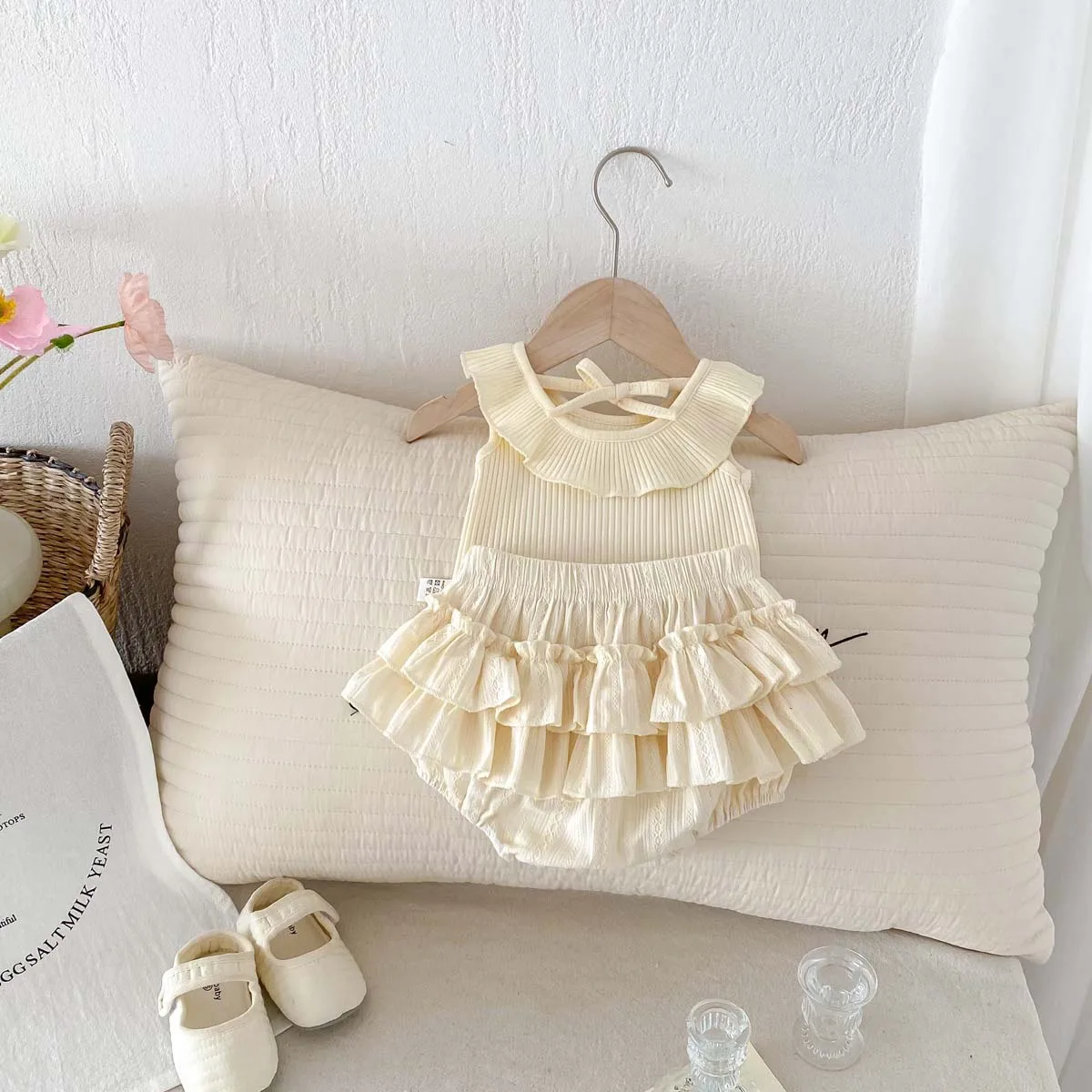 Kids Clothes Set Two Piece Set Baby Girl Clothing Set Shorts Suit Korea Style Baby Blouses with Skirt 2pcs Sleeveless Ruffle Collar Tops with Shorts Baby Girl Princess Puff Skirt Sets