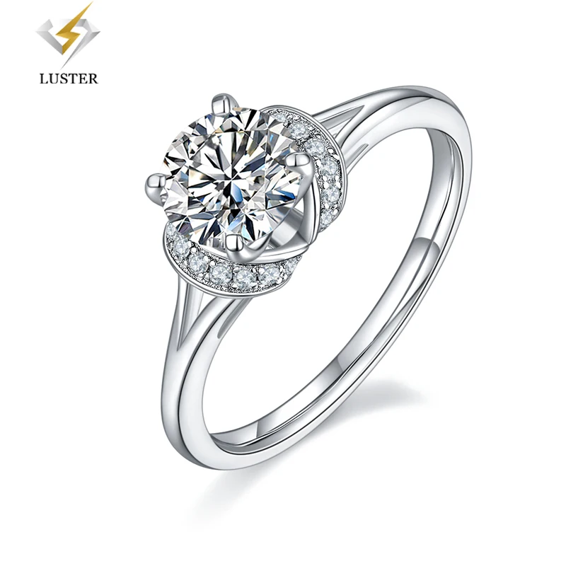 

LUSTER 6.5mm 1ct D Color Round 18K Gold Plated 925 Sterling Silve Moissanite Ring Diamond Test Passed Jewelry Gift for Women