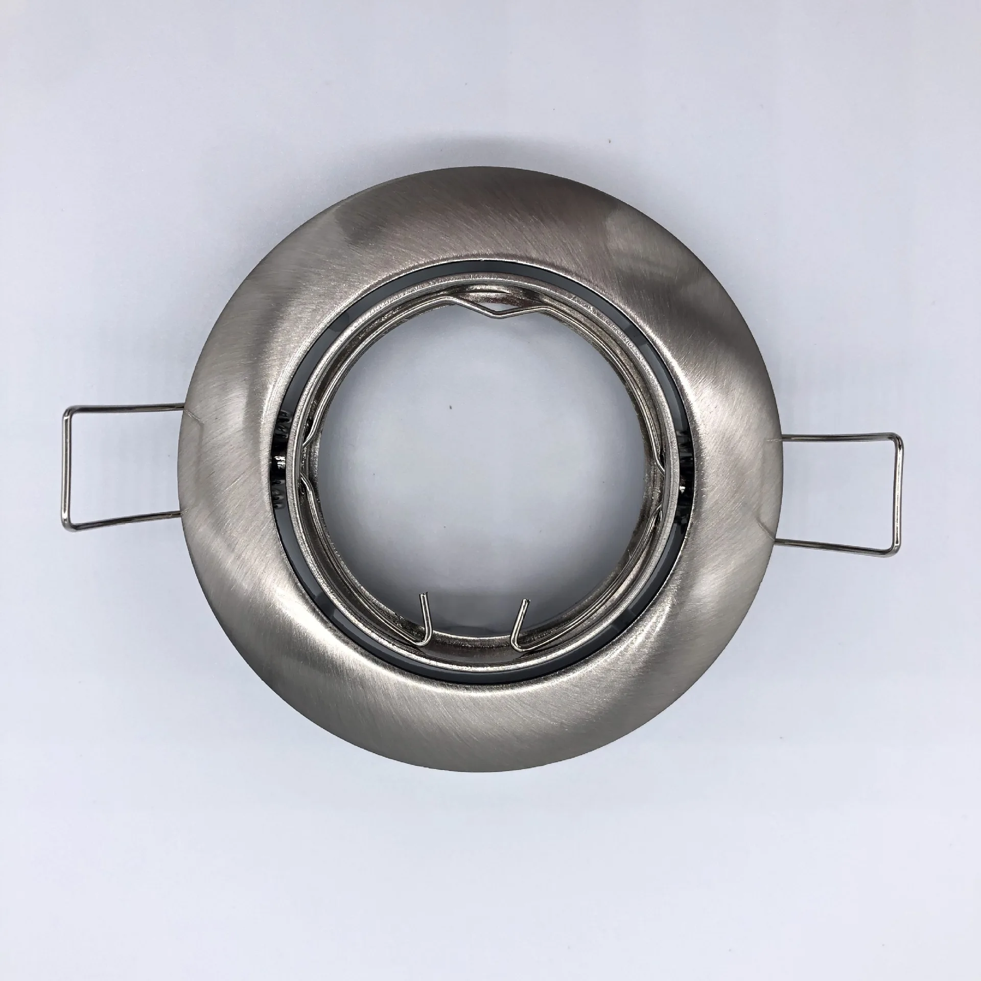 Description Picture 4 of itemFactory  Hot Sales WH CH SN Steel Round Square GU10 Spotlight Housing Iron MR16 Downlight Fixture  Frame