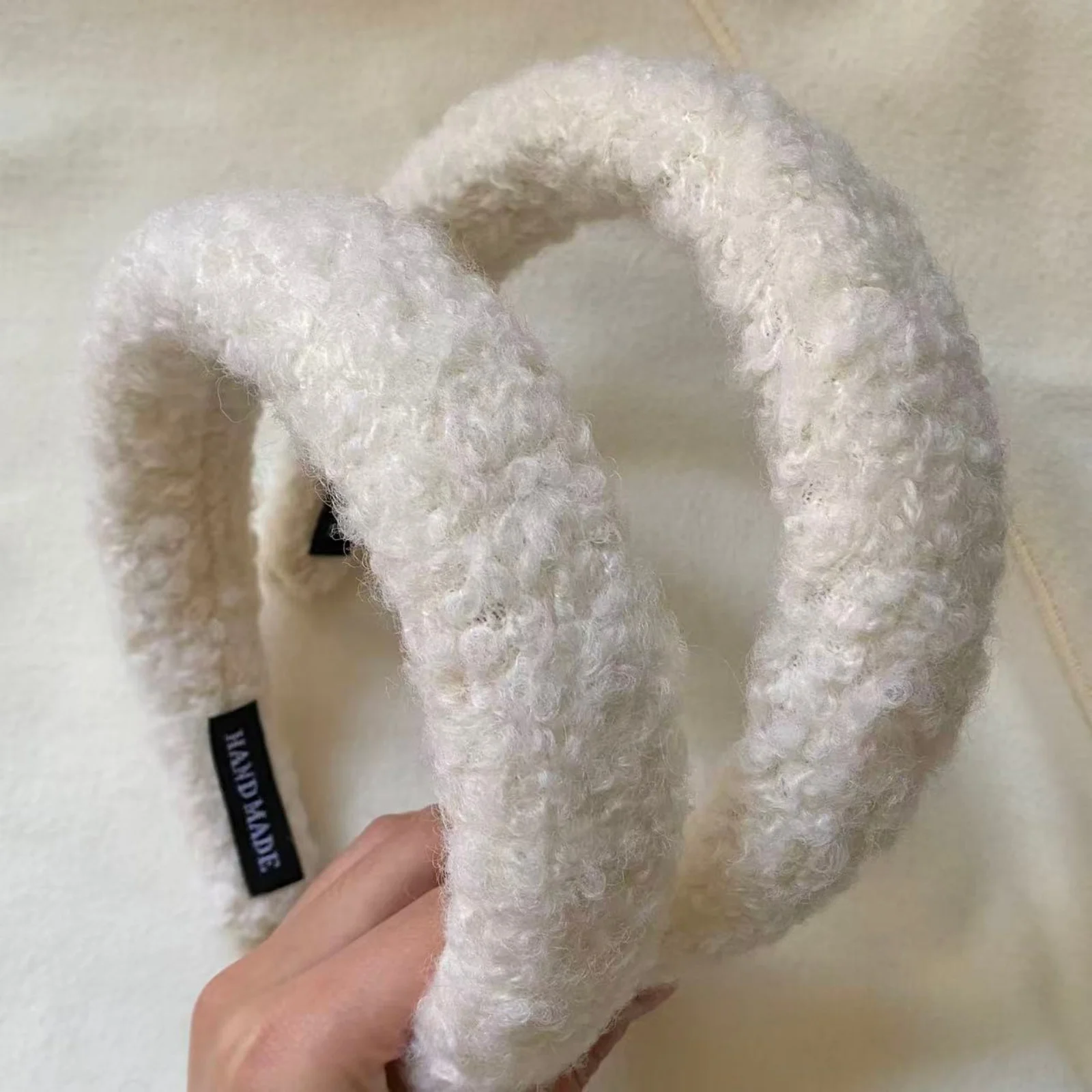 1PC White Fuzzy Wool Headbands, Handmade Fluffy Hair Accessories, Soft Warm Winter Headwear, Stylish Thick Padded Hair Bands