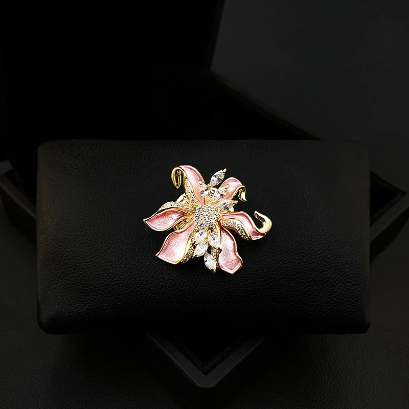 Pink Flower Seamless Magnetic Brooch National Style Element Magnet Corsage Summer Clothes Anti-Exposure Buckle Accessories 5586