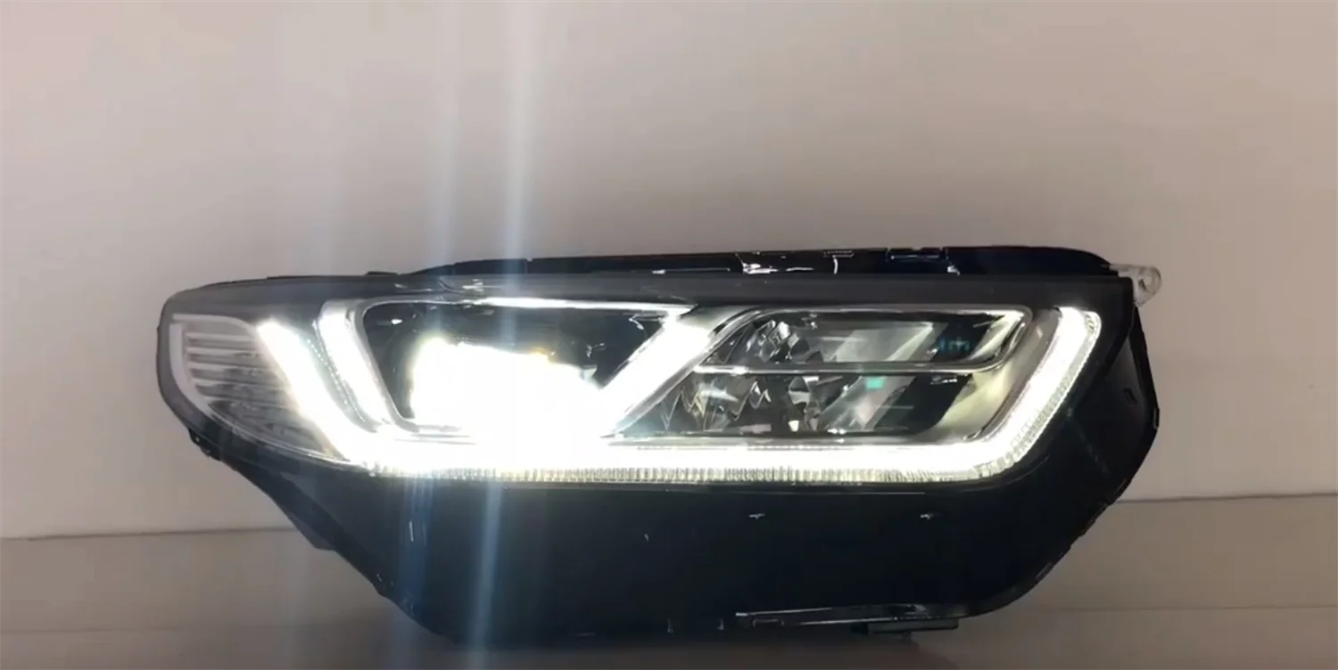Рисунок 3 - Передняя фара для Ford Taurus дневные