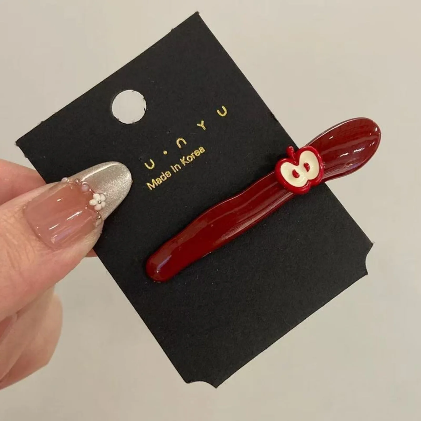 2PCS Red Apple Hair Clips Set, Cute Fruit-themed Hairpins, Glossy Red Hair Accessories For Women, Adorable Fashion Hair Decor