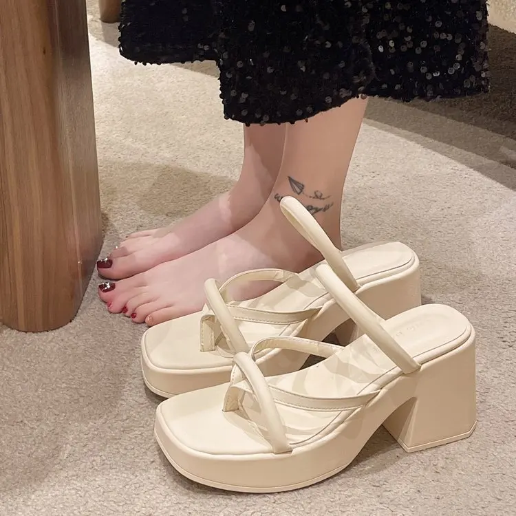 

Slippers Casual Rubber Flip Flops Women's Shoes With Platform Square heel Pantofle Heeled Mules Low Slides Luxury Hawaiian Summe