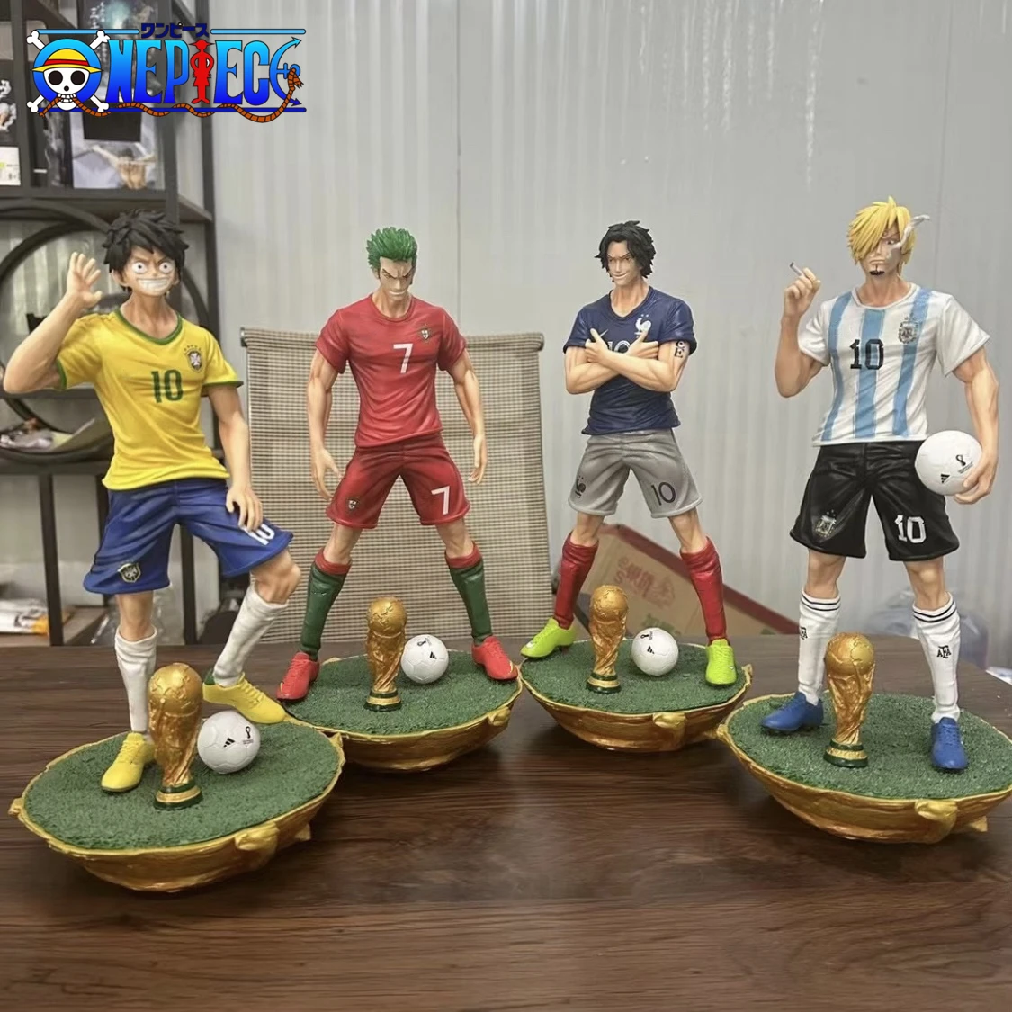 One Piece Rufy Zoro Football Gk Sanji Cosplay Anime Figure Pvc Model Toy Action Figurine Decorazione Desktop Per Regalo Di Natale