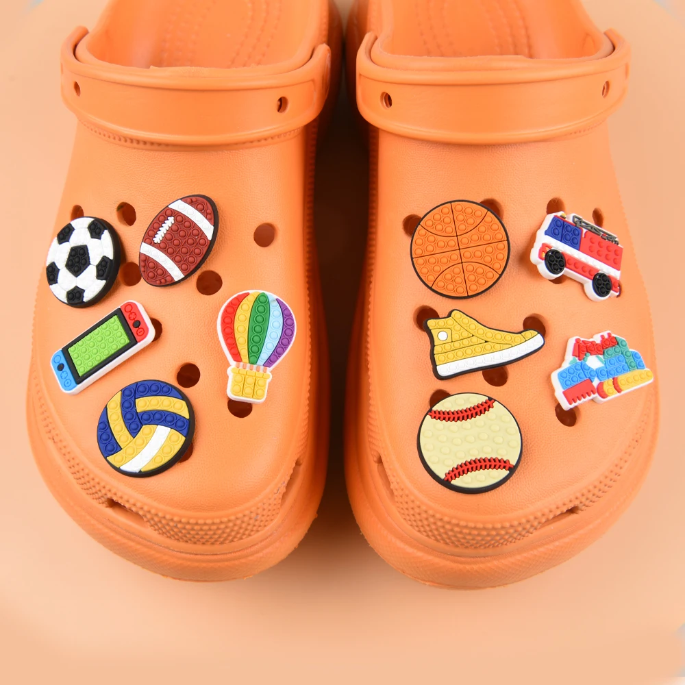 

Лидер продаж детский подарок на день рождения Croc обувные шармы для детей мальчиков девочек игрушки обувные украшения красочные радужные Ак...