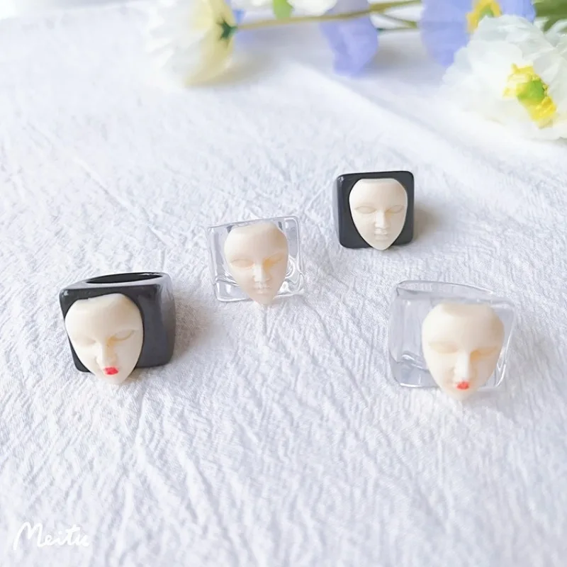 Punk Aesthetic 3D Resin Face Ring – Gothic Jewelry Gift