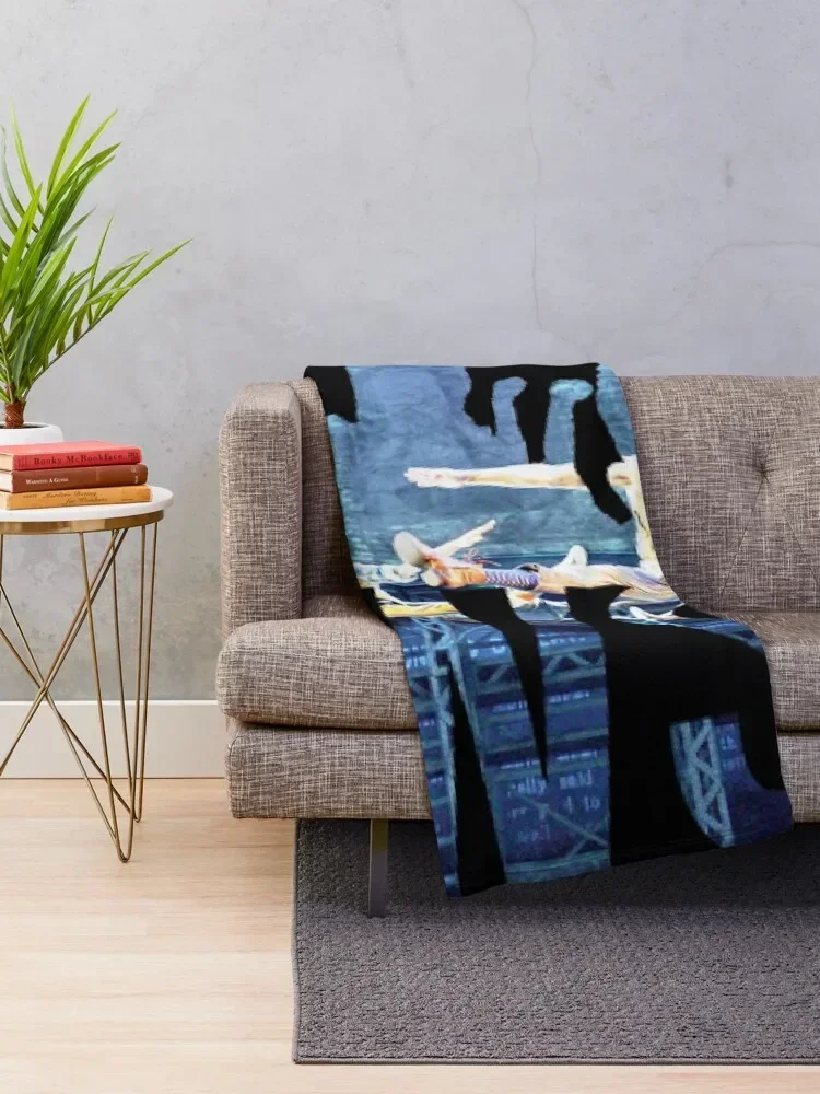 Newsies-�ָ� ������ ���, ���� ħ��, ������ �ܿ� ���