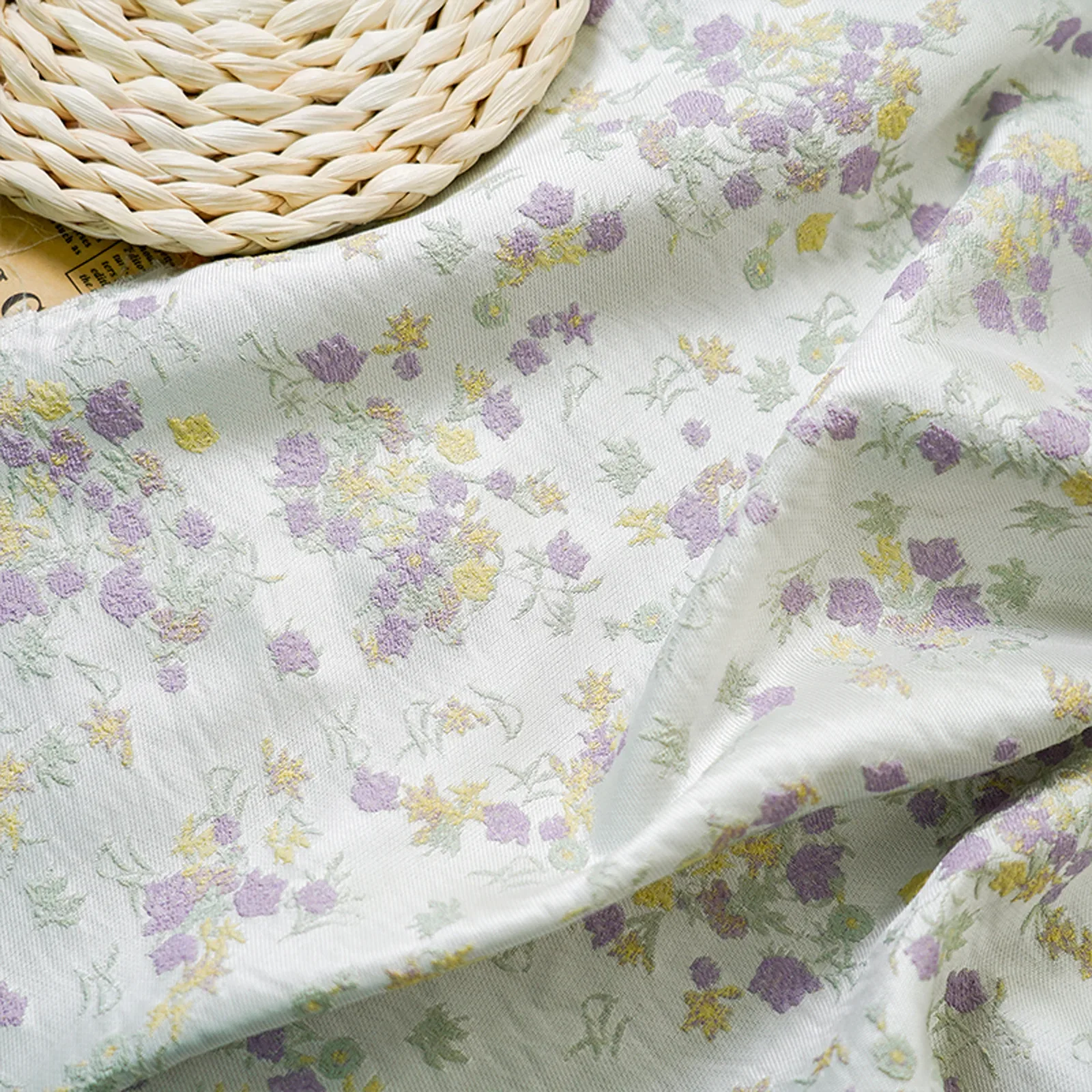 Kleiner Blumen-Jacquard-Stoff für Frühling und Sommer, pastoraler Stil, Kleid, Weste, Einkaufstasche, dekorativer Nähstoff