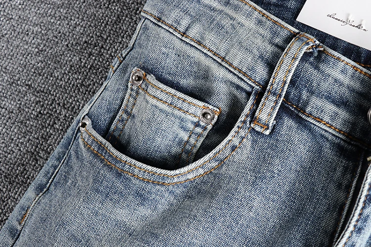 Spring and summer new Vintage Blue Vintage Jeans Men's slim fit small foot zipper closure casual ruffian handsome trend Capris best jeans for men