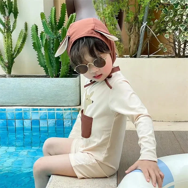 ملابس سباحة للأطفال من قطعة واحدة بأكمام طويلة وجيب الكنغر ملابس سباحة كرتونية للأطفال الأولاد والبنات على الطراز الكوري بدلة لطيفة