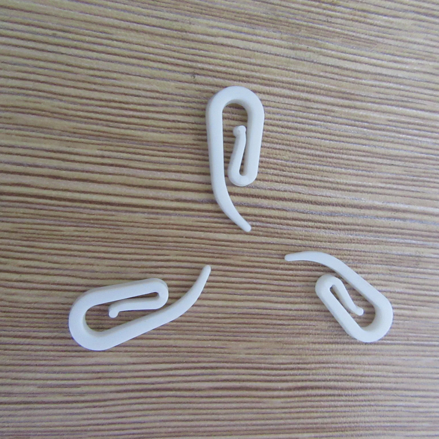 White Hanging Curtain Hooks Household Plastic Window Hanger Curtain Curtain Hooks Holder Poles Tracks Accessories
