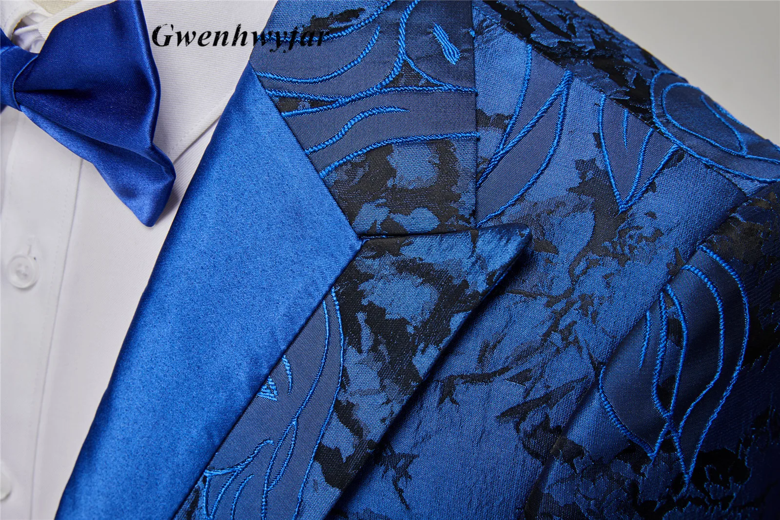 Nina Store Men Jacqaurd Suits Made Royal Blue Beauty Face Pattern Tuxedo for Groom Wedding Wear Fashion Costume