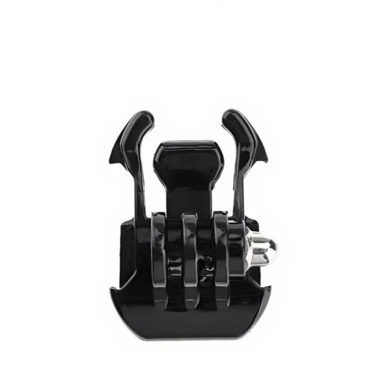 Vue rapprochée du support à clip boucle universel pour GoPro Hero et action cam, montrant le mécanisme de fixation