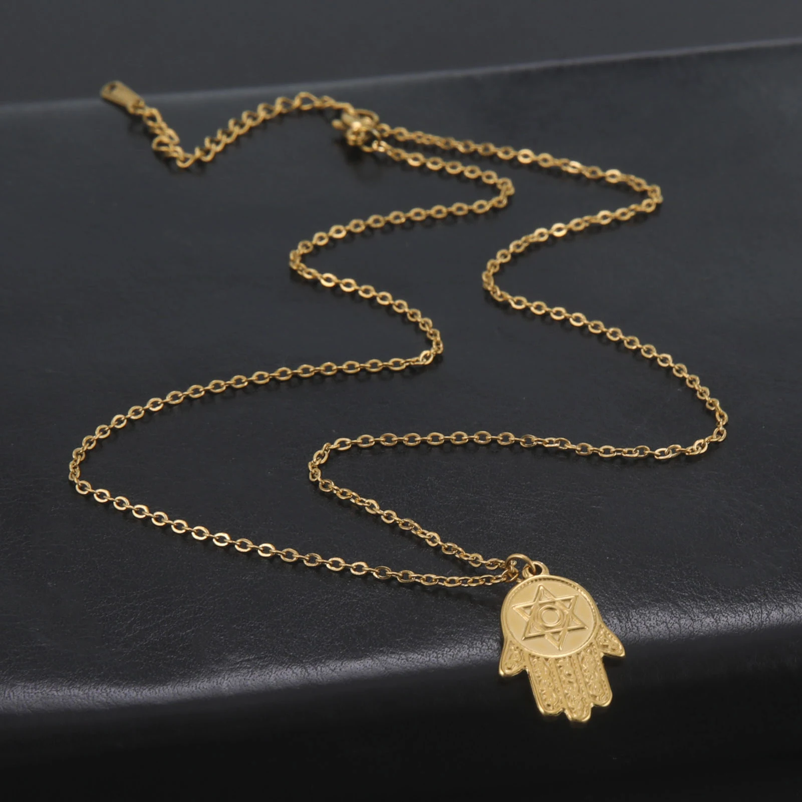 Skyrim hamsa mão estrela de david pingente colar feminino aço inoxidável  cor ouro amuleto pescoço corrente gargantilha israel jóias judaicas -  AliExpress, image size:1601x1601