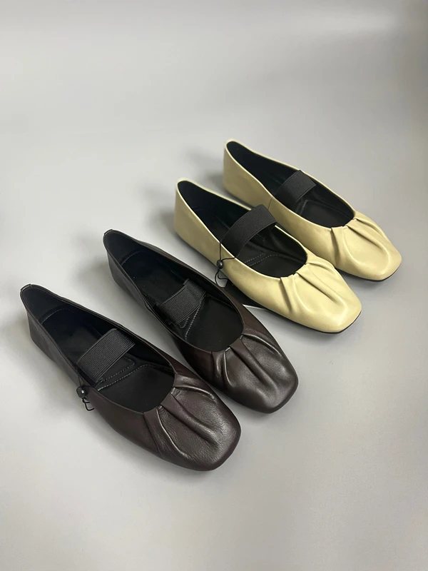 Jenny&Dave Slip-On Loafers New French Retro Fashion Ladies Flat Shoes Pleated Women Shoes Simple Genuine Leather Soft Casual