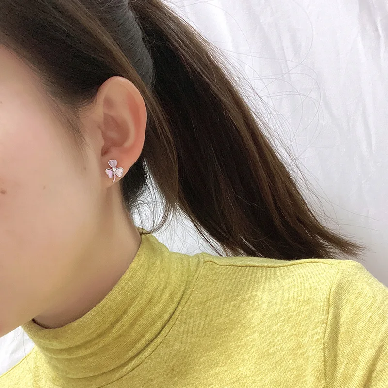 New fashion trend S925 silver inlaid 5a zircon white mother-of-pearl new women's personality geometric earrings