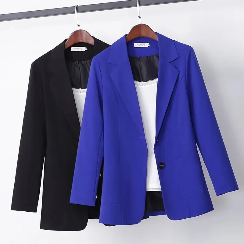 Blazers pour femme chic et élégante