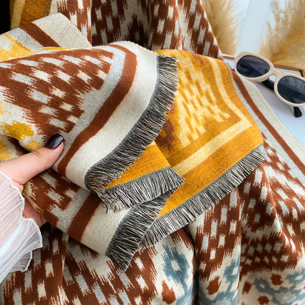 New Winter Warm Luxury Cashmere Scarf Women Thick Jacquard Fashion Shawl and Wraps Ladies Blanket Foulard Pashmina Bandana