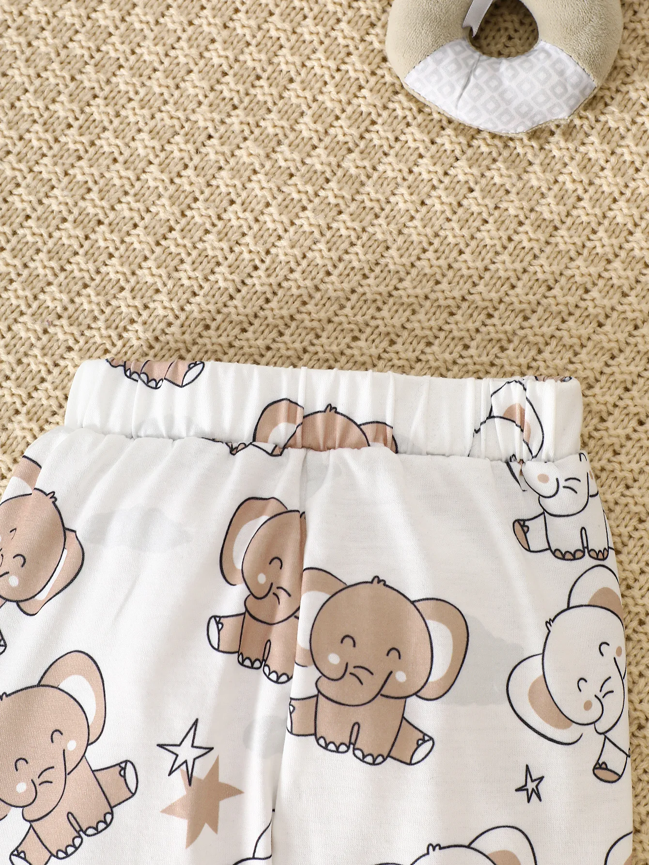  남아용 4피스 세트, 가을 및 겨울 시즌 캐주얼 귀여운 스타일, 활기찬 코끼리 프린트 유니섹스 롬퍼 4피스 세트