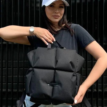 Zaino da donna stilista Borse a tracolla trapuntate invernali per donna Borse imbottite spaziale Borsa da viaggio grande unisex chic