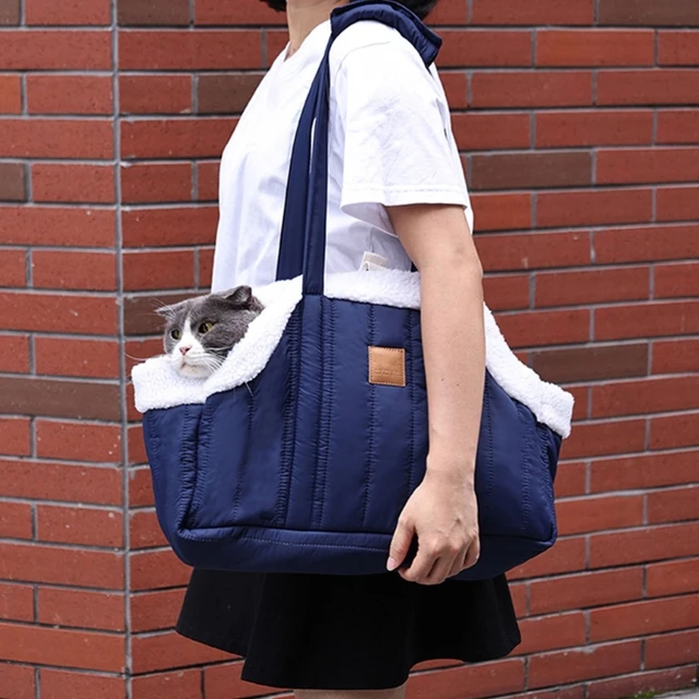 Pet Handbag Cats Carriers Bag Soft Big Capacity with Safety Strap Breathable Pet Carriers Sightseeing Bag 5