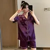 101695-d2dea9.jpg Couleur unie vêtements de nuit soie Satin Pyjamas Couple ensemble à manches courtes Pyjamas costume Pijama femmes hommes vêtements de détente grande taille Pj ensemble
