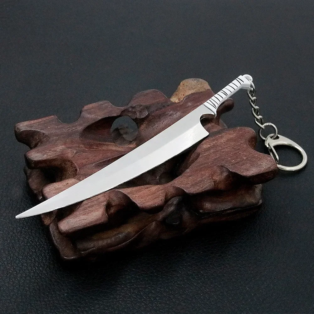Anime Bleach Weapon Keychain Cosplay Zangetsu Zanpakutou Sword Key Chain Hitsugaya Toushirou Katana Keychains Accessories llaver