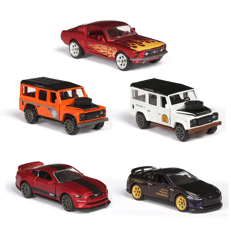 

Majorette DELUXE Cars LAND ROVER DEFENDER/FORD MUSTANG GT/NISSAN GT-R 1/64 Die-cast Model Collection Toy Vehicles