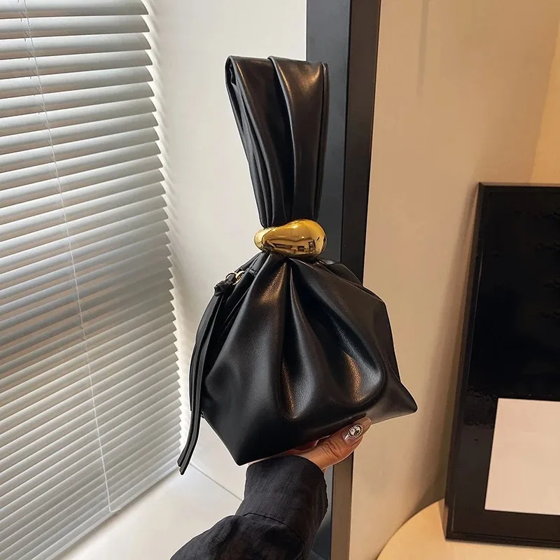 Luxury Designer PU Leather Dumpling Clutch Bags for Women Vintage Knotted Wrist Buckle Drawstring Handbags and Purses
