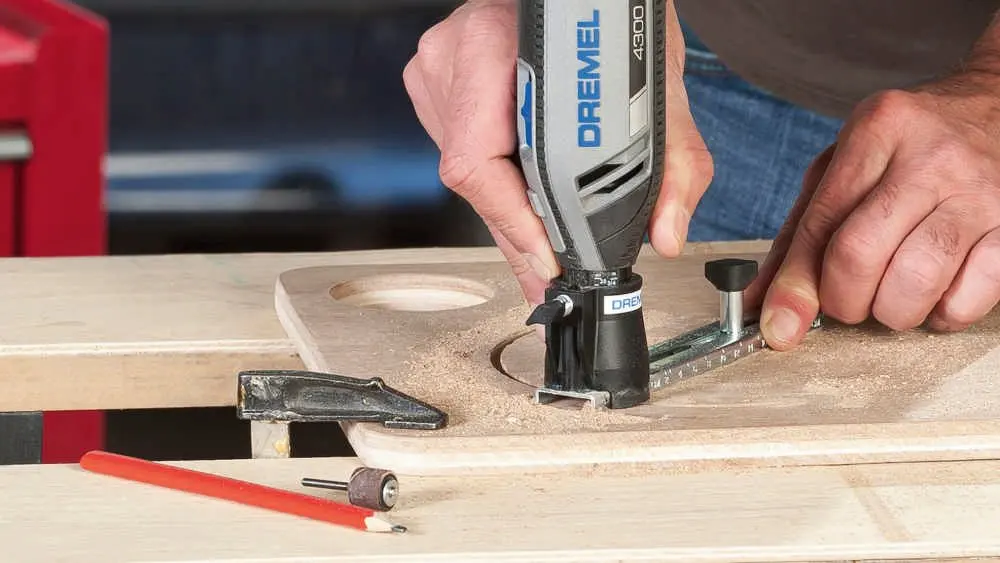 The Ultimate Dremel 678 Circle Cutter And Straight Edge Guide