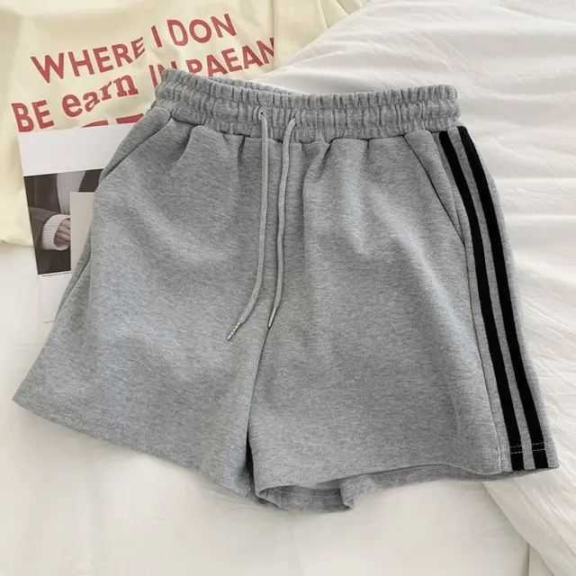 Shorts de sport coréens à taille élastique pour femmes, pantalons chauds d'été, patchwork rayé, vêtements de mode décontractés, document solide, nouveau 1