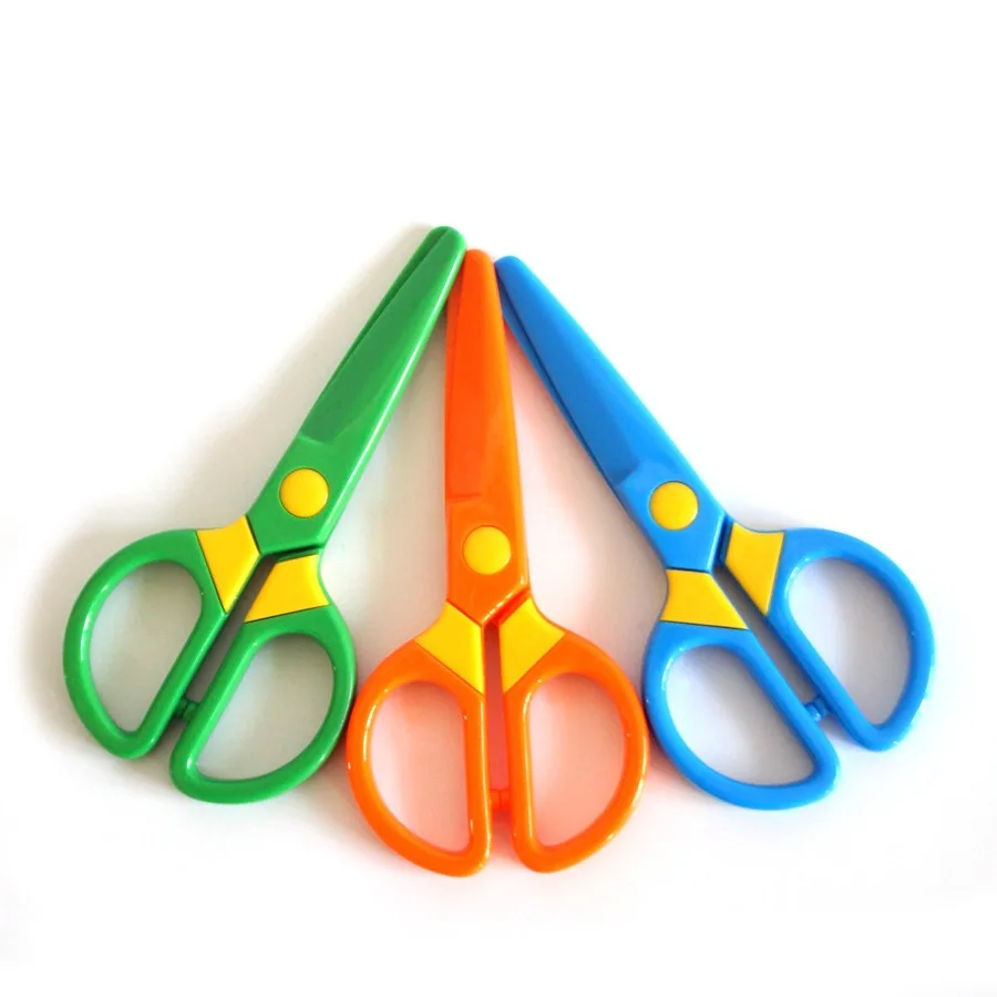 Cute Safety Plastic Scissors Hand Scissors for Students and Children  Children's Paper-cut Stationery Children's Scissors