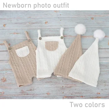 Vestiti per fotografia per neonato Completi lavorati a maglia per neonato Ragazzo Ragazza Servizio fotografico Set di abbigliamento Pantaloni con bretelle Cappello con pompon in pelliccia