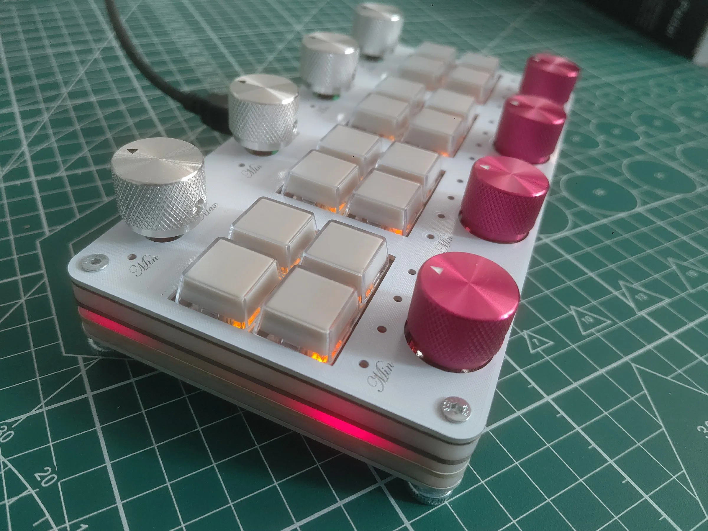 MIDIControllerArrangerFLStudioMixingEffectsDAWMixerController