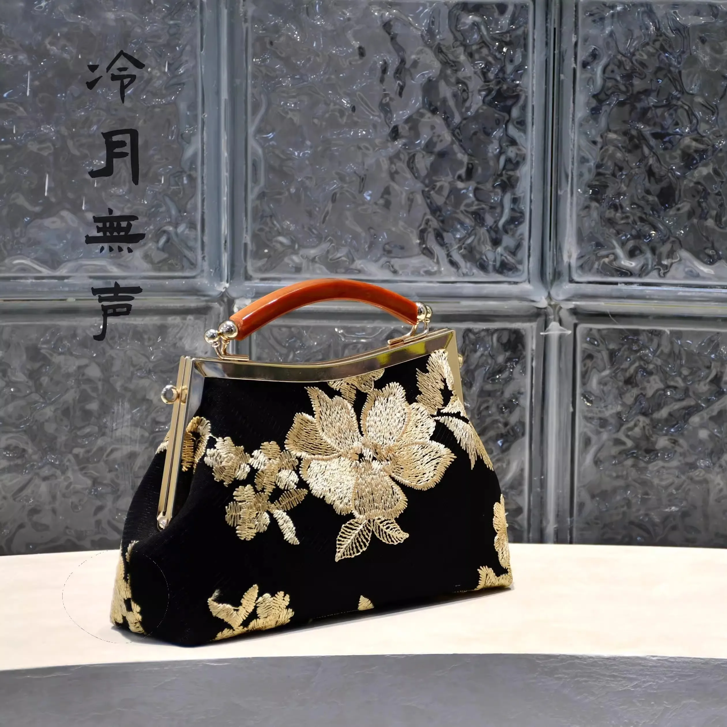 Embroidery Flowers Vintage Bags Handmade Bag for Women Top Handle Bags Bag Mother Gift Chic Lady Women's Handbags Purses