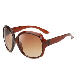 Luxury Oversized Women's Vintage Black Sunglasses with UV Protection (Other)