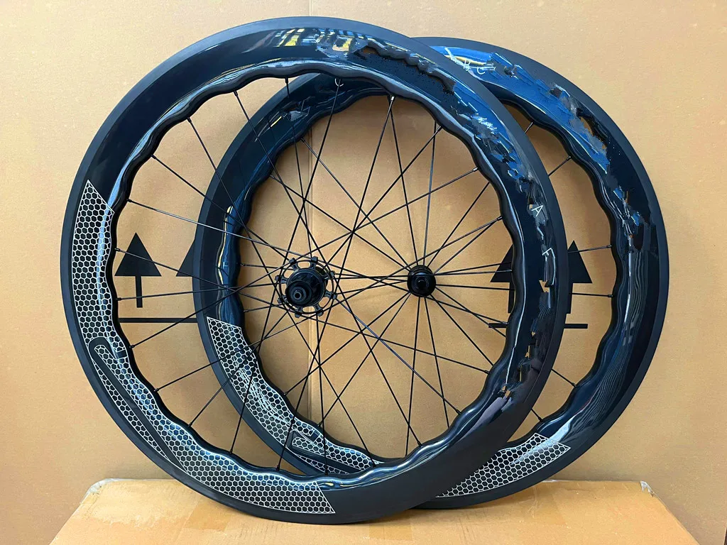 Paire De Roues Carbone Vélo Route 700C, 65mm, Frein à Disque, 11 Vitesses - Neuve