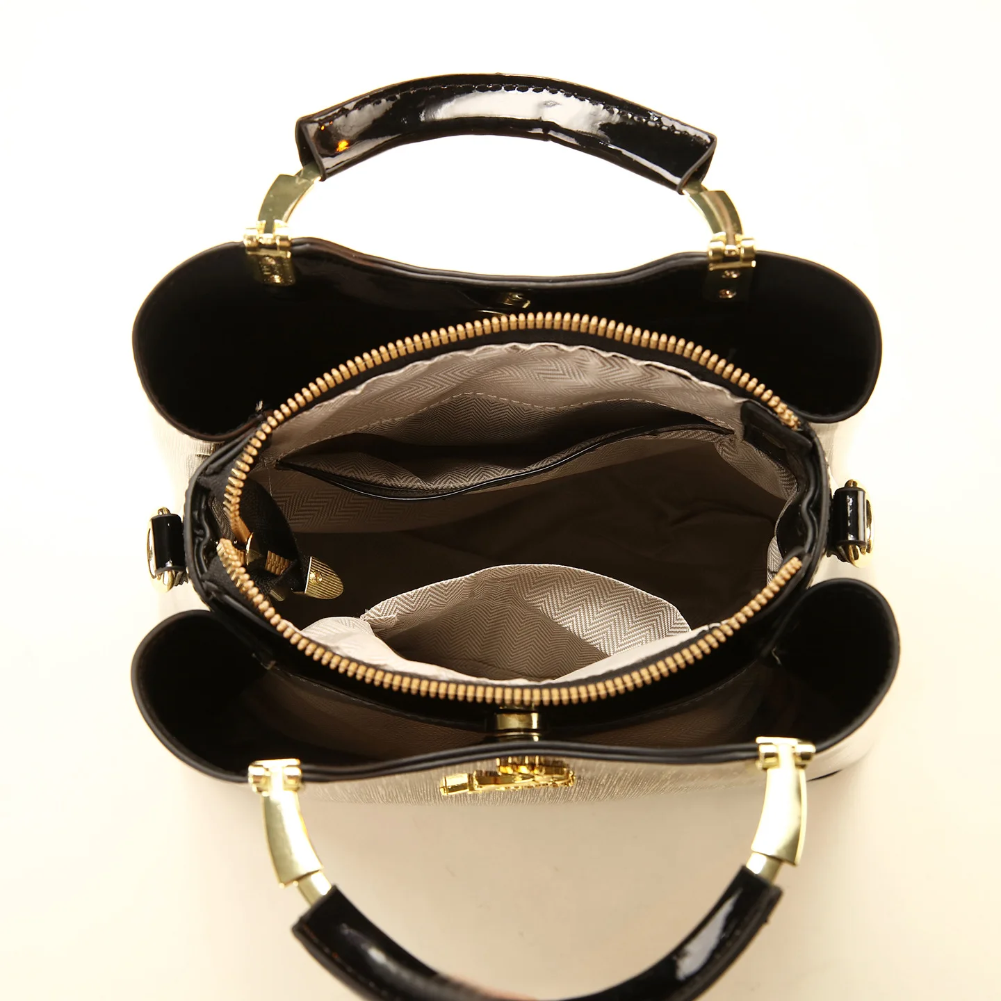 Classic Women's Fashion Shoulder Bag Design