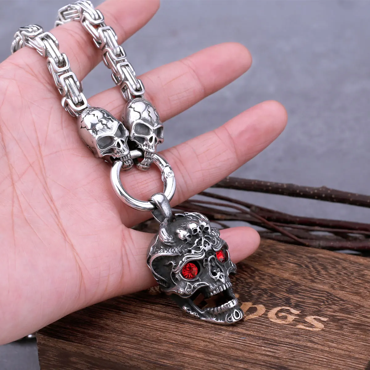 Stainless Steel Red Eye Skull Pendant with Skull Square Chain