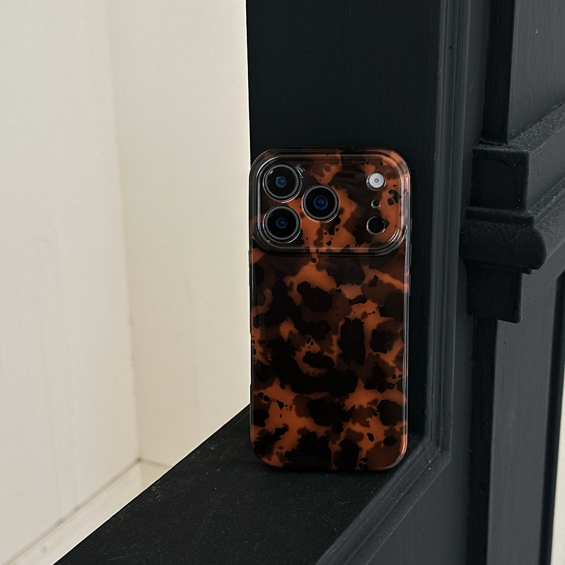 Retro Stylish Amber Color Lamber Pattern Glossy Phone Cover Case for iPhone 17 16 15 14 13 12 Pro Max Plus Air Image 34