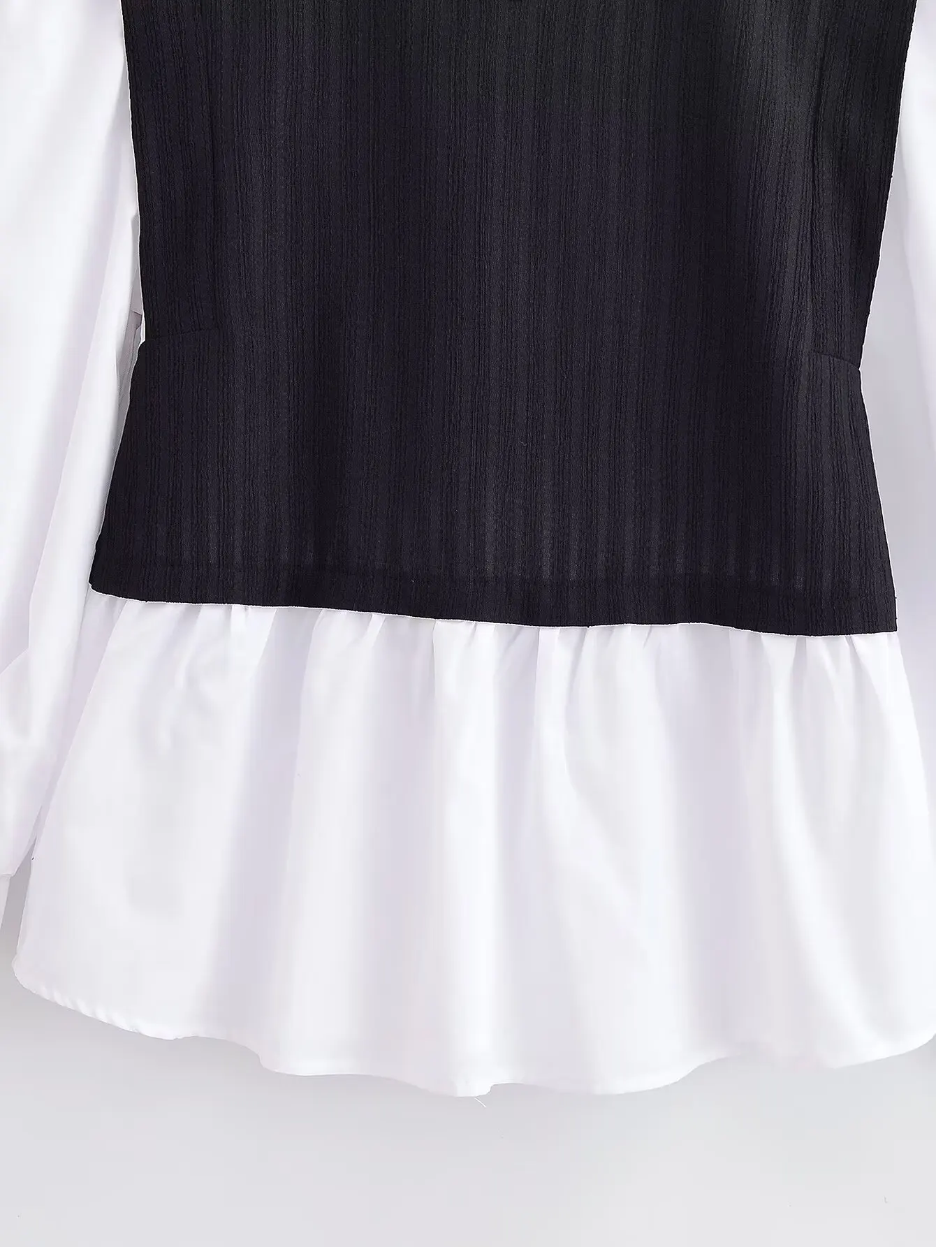 Women's Black White Spliced Fake Two-Piece Tops Spring New Female O-Neck Long Sleeved Pullover T-Shirt Fashion Casual Lady Tops