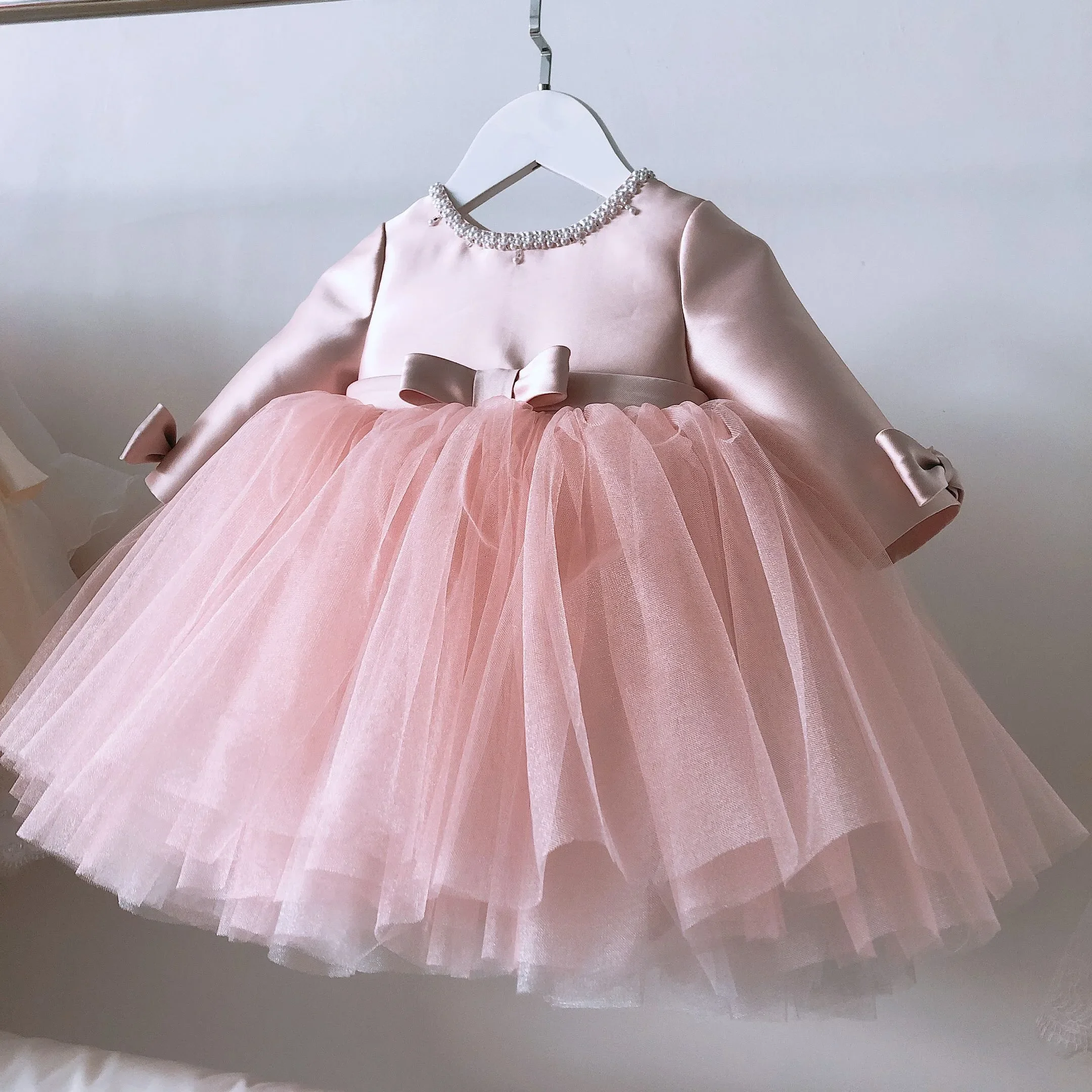 

Pink Lace Baby Girl Dresses Baptism Dress Beads Bow 1st Birthday Party Wedding Christening Gown Infant Newborn Pageant Clothing