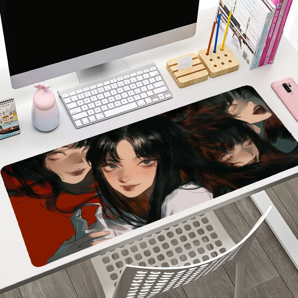 Junji Ito  ӿ 콺 е,  ڸ β ǻ Ű, ̺ å Ʈ