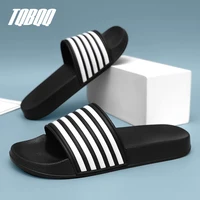 Sandales antidérapantes en mousse EVA pour hommes et femmes, pantoufles de Massage confortables et antidérapantes pour plage, piscine, maison, douche intérieure et extérieure 3