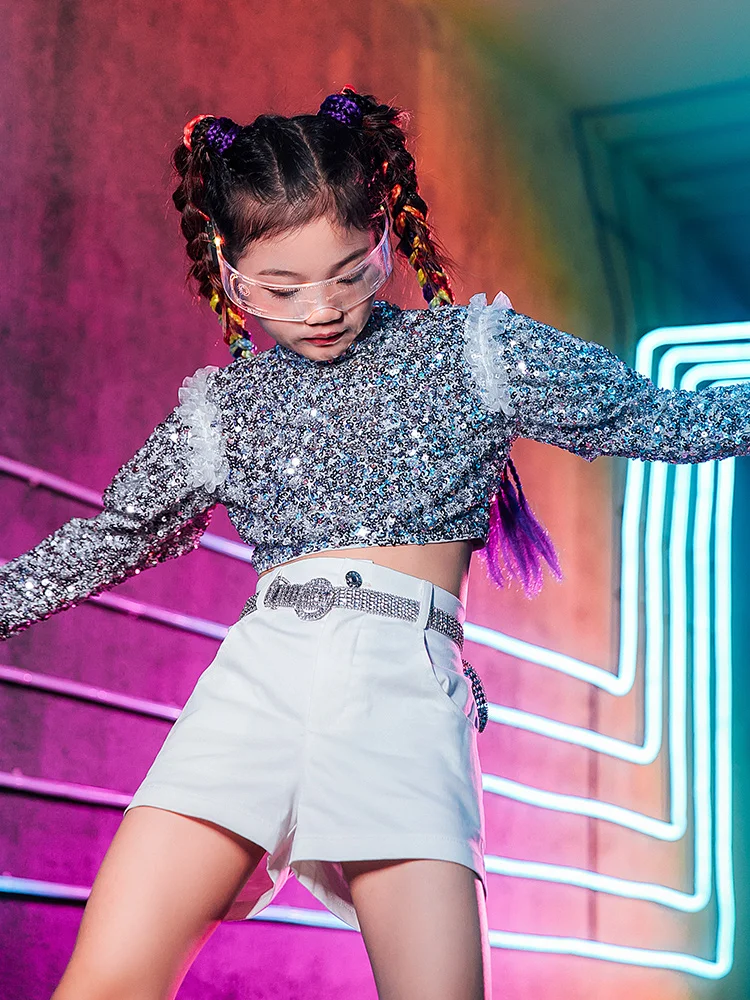 

ZZL K-pop Clothes Performance Stage Outfits 2 Pcs Silver Glitter Sequin Top Sparkle Girls Costume Jazz Hip-hop Dance Kids Suit
