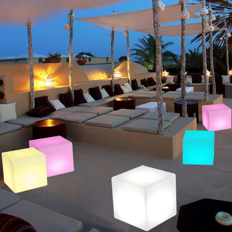 Modern LED Luminous Cube Originality Colored Light Square Stool Nordic Wind Floor Lamp Yard Lawn Lamp Bar KTV Atmosphere Lamps