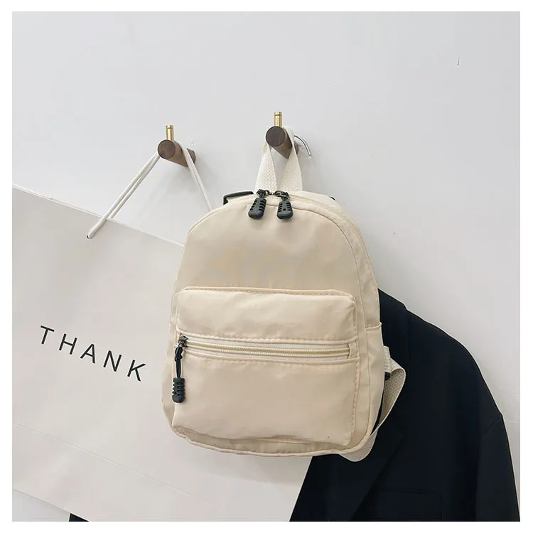 حقائب ظهر نسائية صغيرة عصرية من النايلون حقيبة نسائية حقائب مدرسية صغيرة حقيبة ظهر بيضاء للفتيات المراهقات الموضة